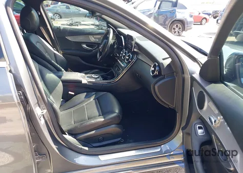 2018 Mercedes-Benz C 300 from USA, damaged, VIN 55SWF4JB1JU263454